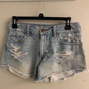 Light Jean shorts